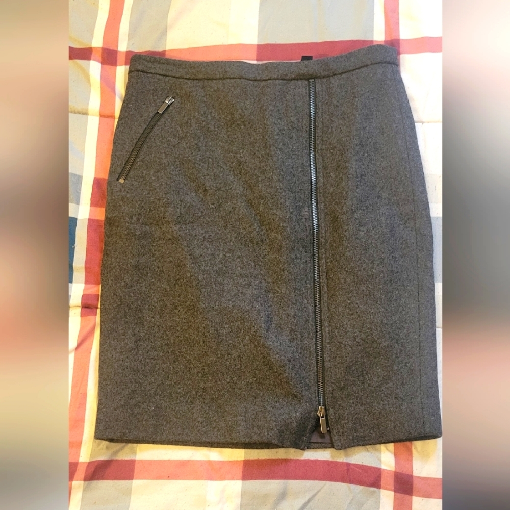 The pencil Skirt, J Crew